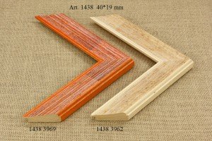 Rėmelio profilis 1438 3969 3962: natūralios medienos, plotis 40 mm, 2 spalvų variantai