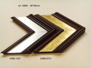 Rėmelio profilis K069 2: natūralios medienos ir juodas, plotis 80 mm, 2 spalvų variantai